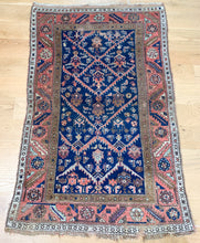 Load image into Gallery viewer, Zozan