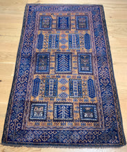 Load image into Gallery viewer, Pinar
