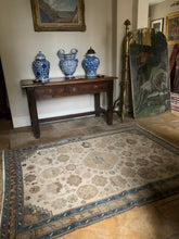 Load image into Gallery viewer, Darab
